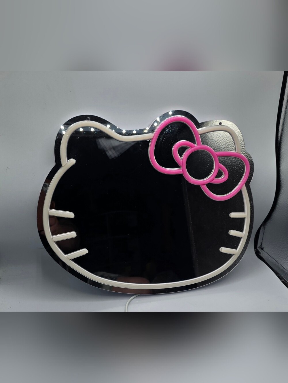 Hello Kitty Pink Bow LED Kids Mirror USB Operated.